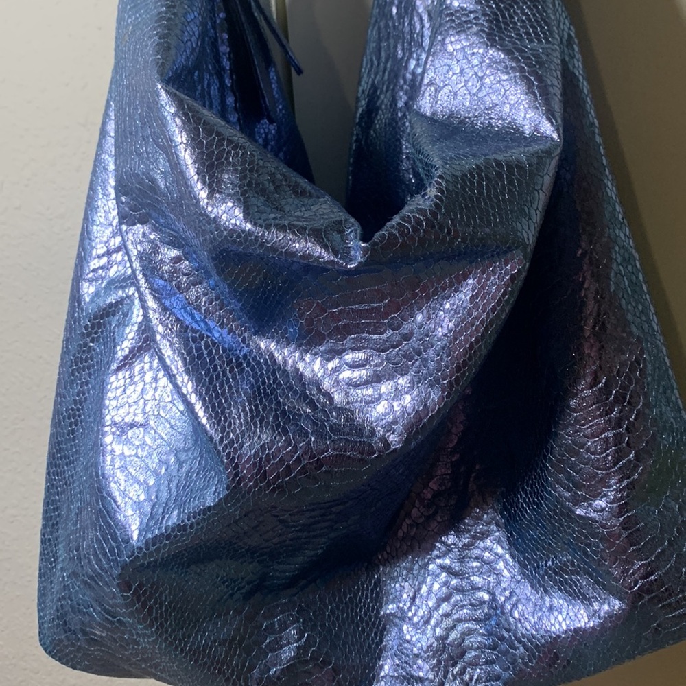 Chi by Falchi Blue Metallic Tote Bag - Picture 4 of 15